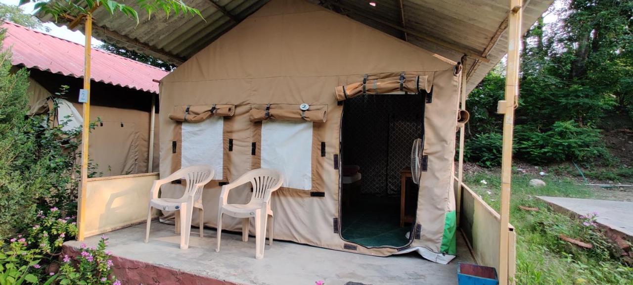Camp High 5 Jayalgarh Hotel Dāngchura Buitenkant foto