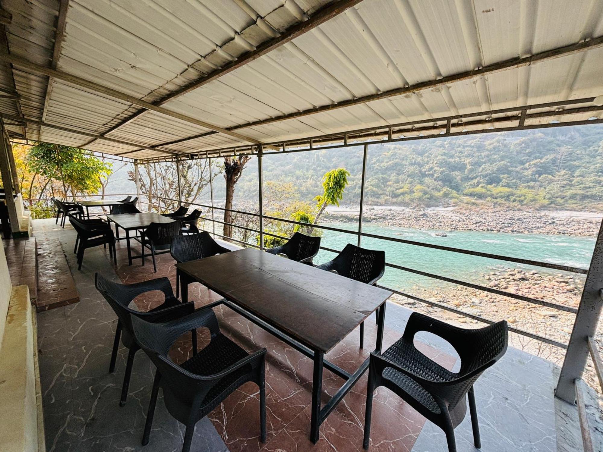 Camp High 5 Jayalgarh Hotel Dāngchura Buitenkant foto