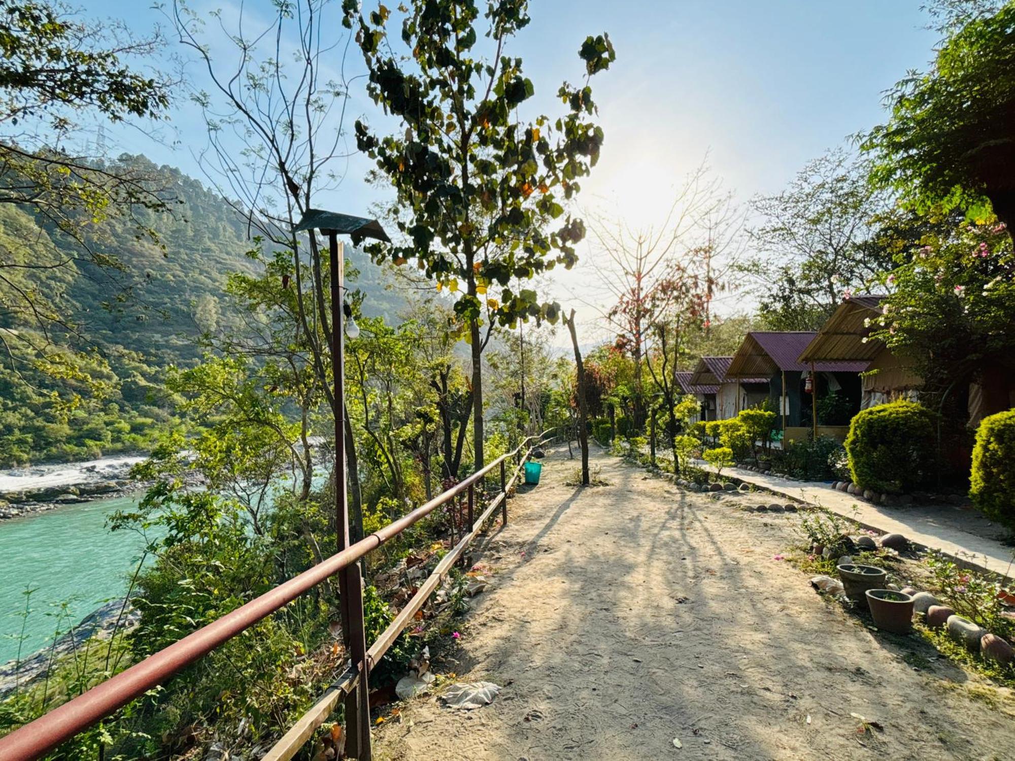 Camp High 5 Jayalgarh Hotel Dāngchura Buitenkant foto
