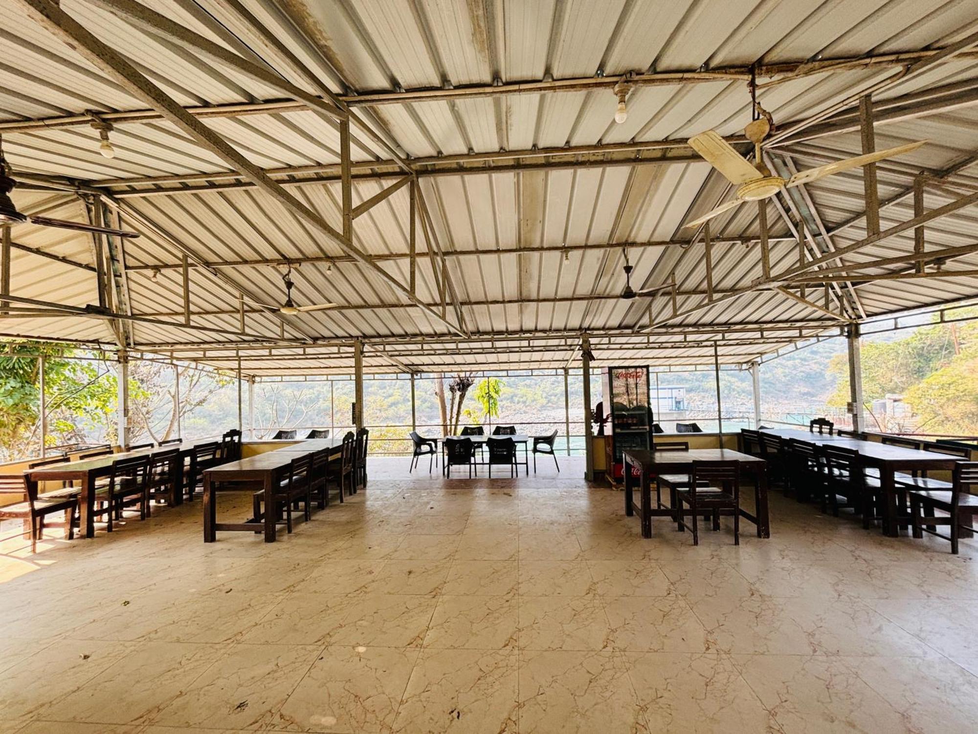 Camp High 5 Jayalgarh Hotel Dāngchura Buitenkant foto